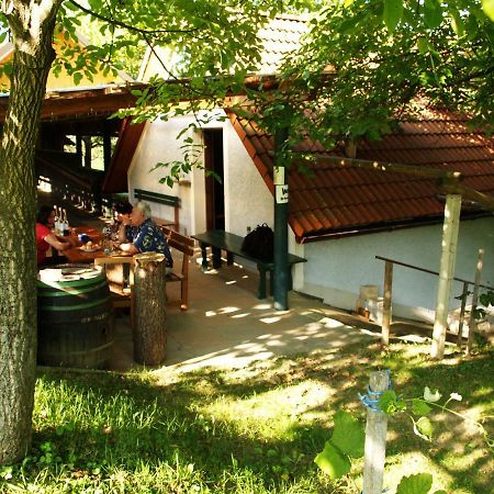 Haus Gertraud Villa Bad Gleichenberg Exteriör bild